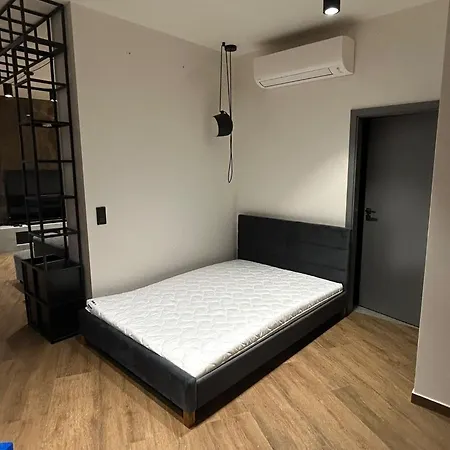 160 M Luxury Retreat Jacuzzi, Sauna & Free Parking Bratislava